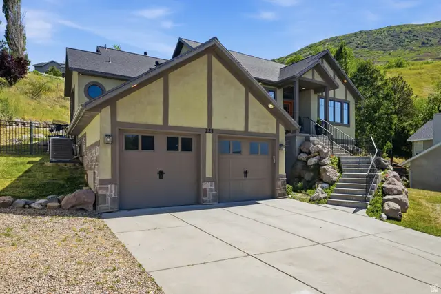 223 E 2050 N, Centerville, UT 84014 - #2