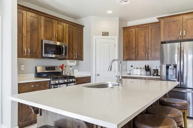 1029 N Casitas Loop, Washington, UT 84780 - #3