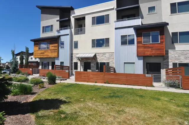 2214 N 450 W, Layton, UT 84041 - #2