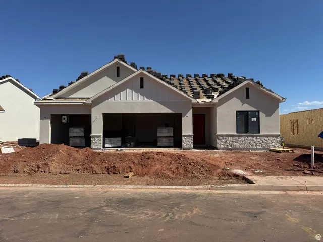 2002 N Creek Side, Washington, UT 84780 - #1