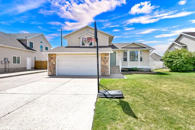 771 W 4100 S, Riverdale, UT 84405 - #2