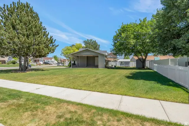 8833 S 3900 W, West Jordan, UT 84088 - #3