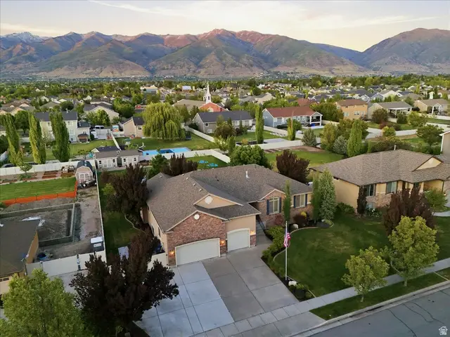 1549 Equestrian Park Way, Kaysville, UT 84037 - #2