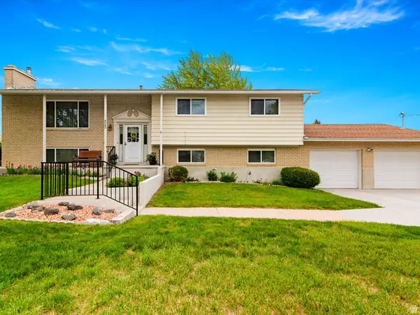 4043 S 5350 W, Hooper, UT 84315