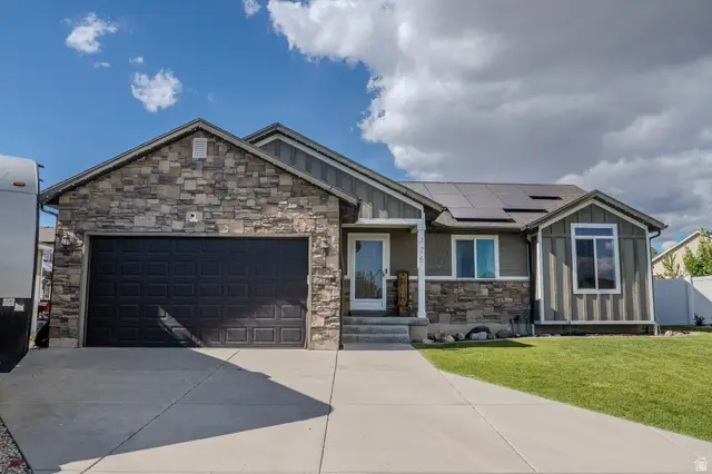 325 W 160 N, Clearfield, UT 84015 - #1