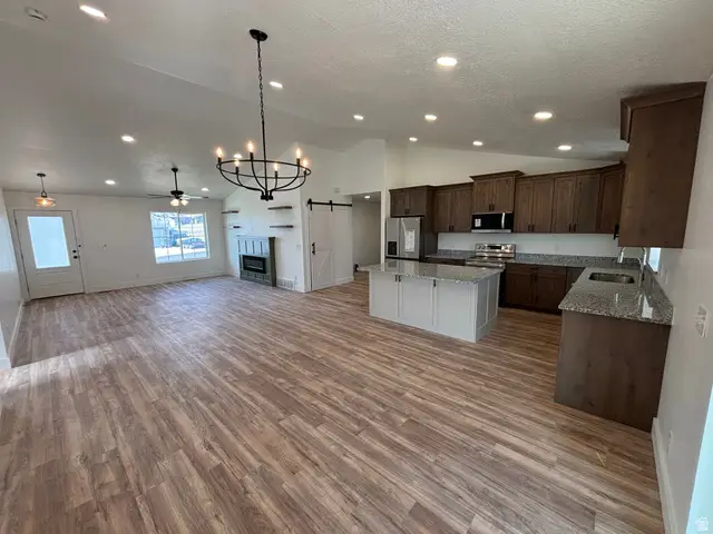 678 E Union St S, Manti, UT 84642 - #3