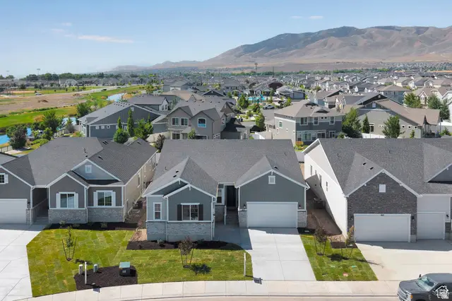 273 E Polaris Dr #103, Saratoga Springs, UT 84045 - #2