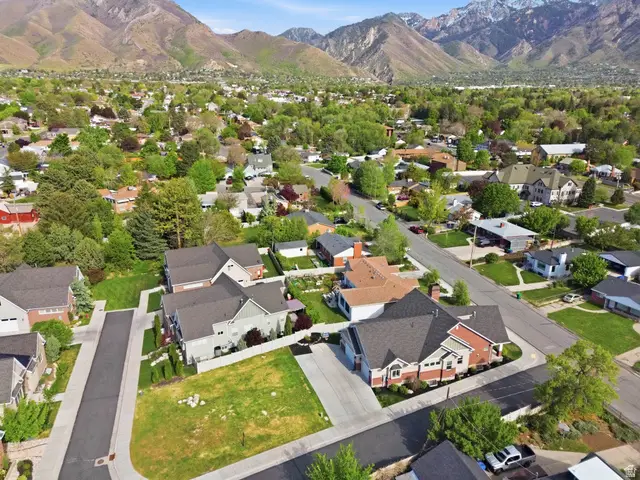 3201 S Walnut Park Cv E, Millcreek, UT 84109 - #2