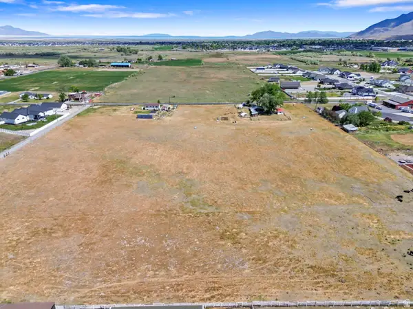 379 W Church Rd, Erda, UT 84074