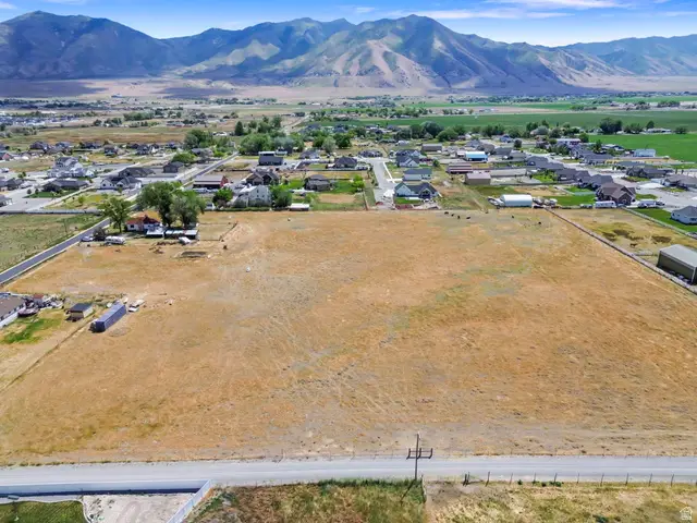 379 W Church Rd, Erda, UT 84074 - #2