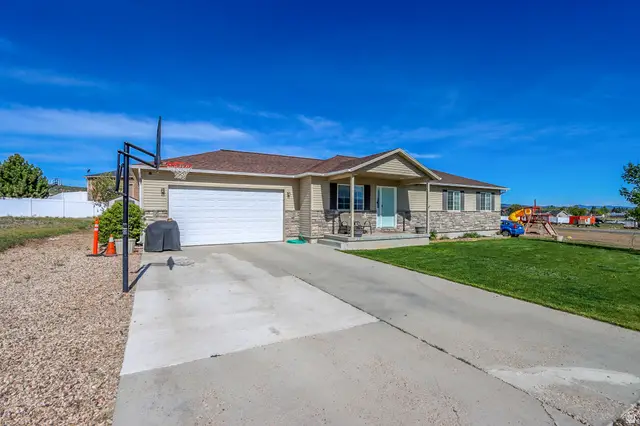 918 S 190 E, Panguitch, UT 84759 - #2