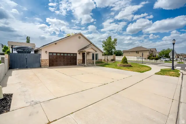 13832 S Kyle Earl Ln W, Herriman, UT 84096 - #2