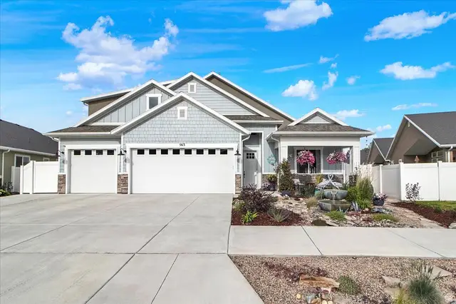 563 E Pebble Creek Dr, South Weber, UT 84405 - #2