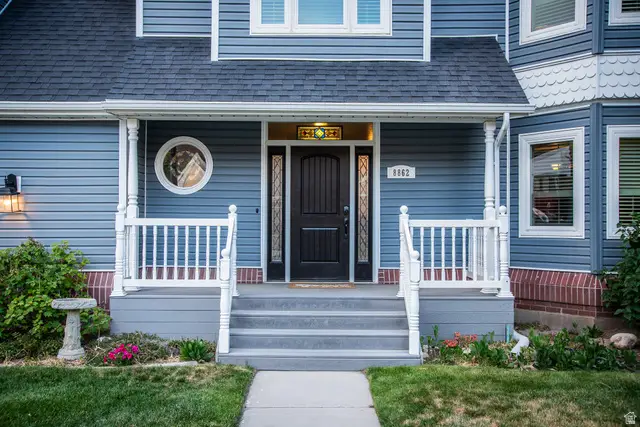 8862 S Cheshire Dr, Sandy, UT 84093 - #2