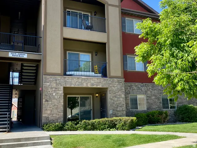 223 E Jordan Ridge Blvd #102, Saratoga Springs, UT 84045 - #2