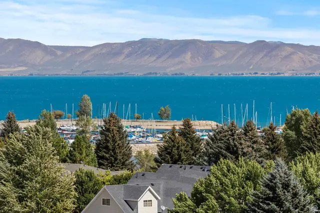713 N Lochwood Vw W #92, Garden City, UT 84028 - #2