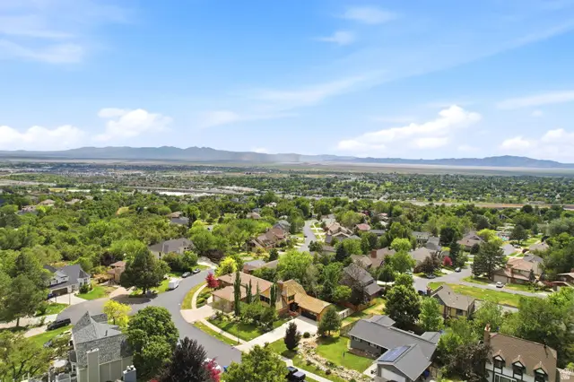 1793 Kensington St, Farmington, UT 84025 - #3