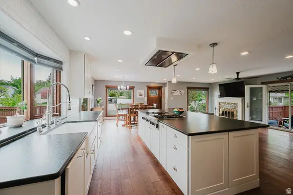 Address Withheld By Seller, Millcreek, UT 84106