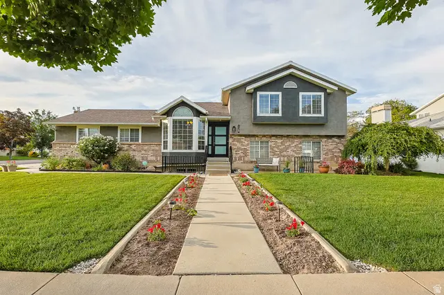 128 W Clay Park Dr S, Murray, UT 84107 - #1
