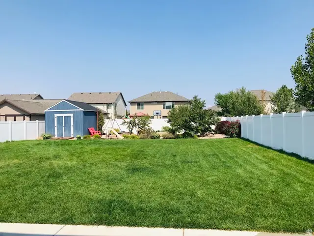872 W Oxford Dr N, North Salt Lake, UT 84054 - #2