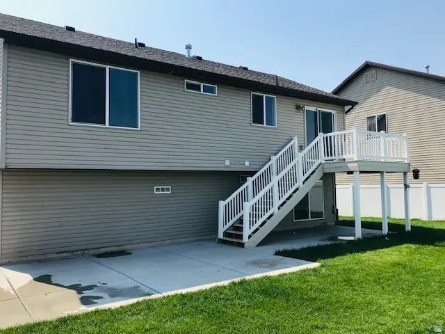 872 W Oxford Dr N, North Salt Lake, UT 84054 - #3