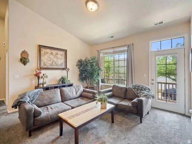 482 N Walton Dr, North Salt Lake, UT 84054 - #2