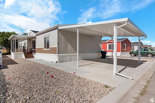 1700 W 2700 N #5, Pleasant View, UT 84404 - #1
