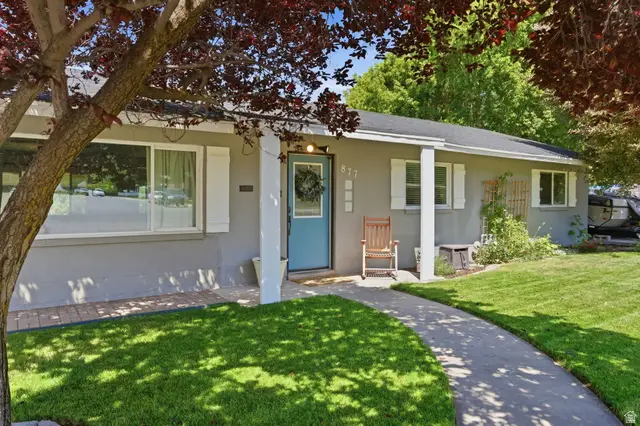 877 N 700 W, Provo, UT 84604 - #1