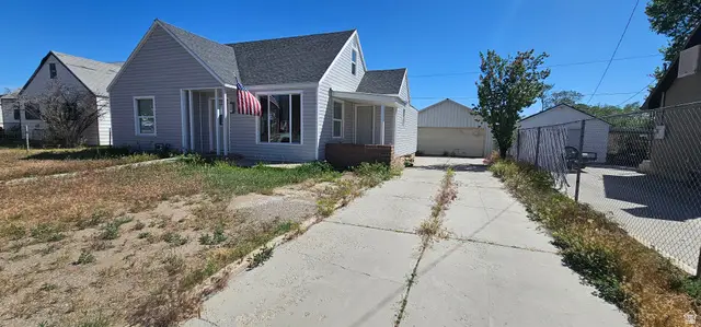 336 Columbia Dr, East Carbon, UT 84520 - #1