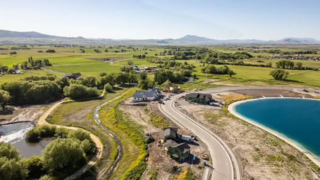 1326 Willow Dr #102, Logan, UT 84321 - #3
