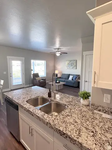 7427 N Cottage Ln, Eagle Mountain, UT 84005 - #2