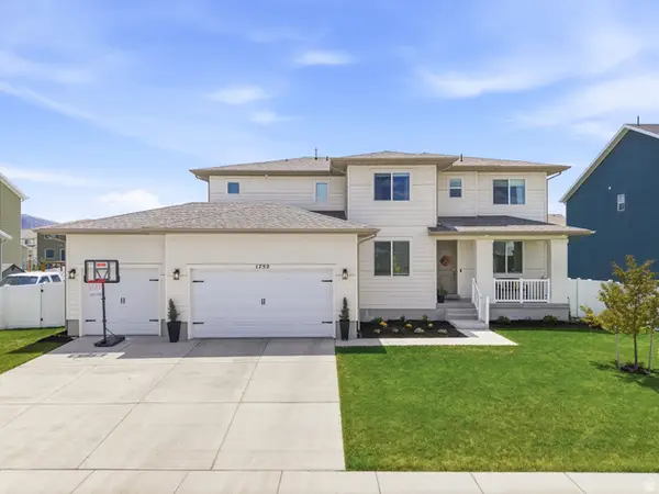 1752 E Warbler Dr, Eagle Mountain, UT 84005