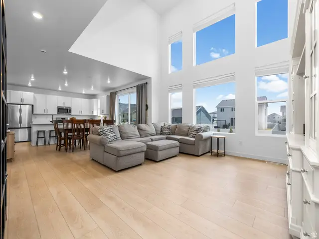1752 E Warbler Dr, Eagle Mountain, UT 84005 - #3