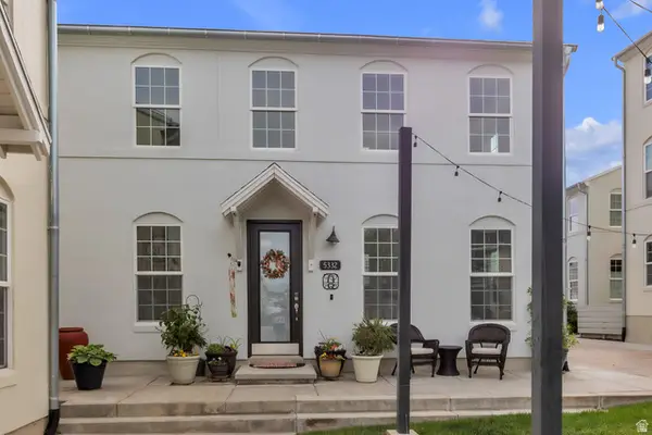 5332 W Scout Plane Ln, South Jordan, UT 84009