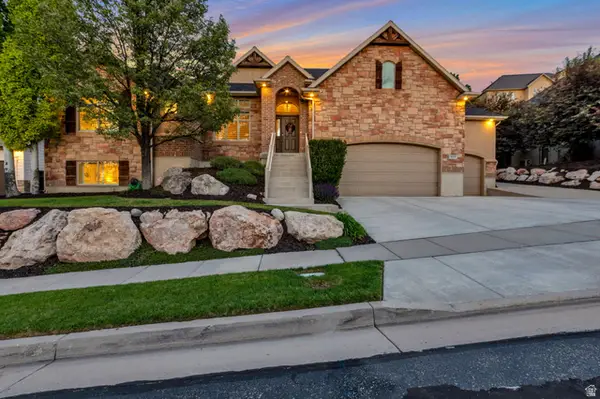 577 S Ridge Top Ln E, North Salt Lake, UT 84054
