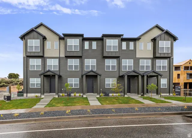 4046 S Sandridge Dr W #UNIT 4, Roy, UT 84067 - #1