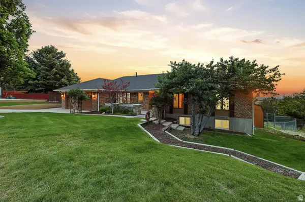 2342 E Charros Rd, Sandy, UT 84092