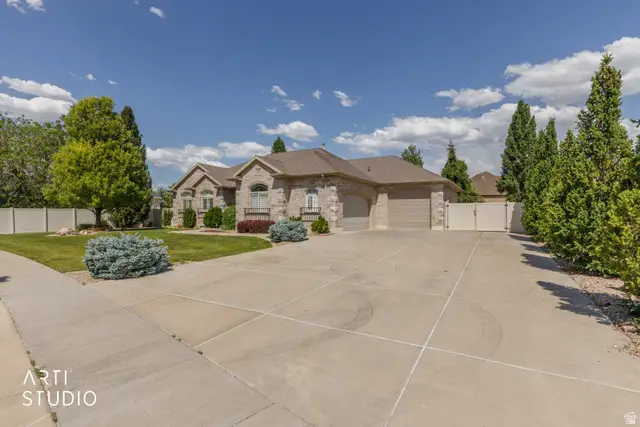2327 Bluff Ridge Dr, Syracuse, UT 84075 - #3