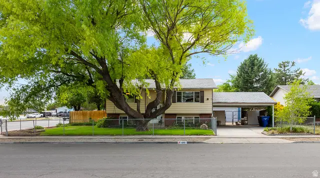 6190 S Country Hills Dr, Taylorsville, UT 84129 - #2