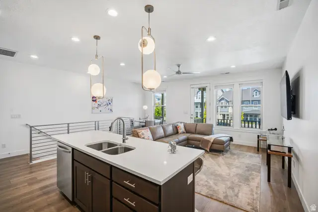 4629 W Isla Daybreak Rd S, South Jordan, UT 84009 - #2