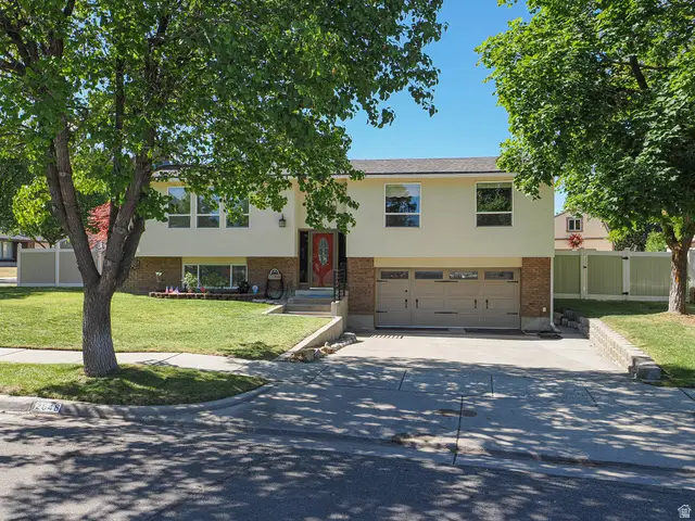 2648 E Eastmanor Dr, Cottonwood Heights, UT 84121 - #2