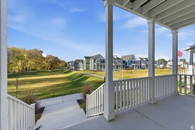 1038 S Old Towne Rd, Layton, UT 84041 - #3