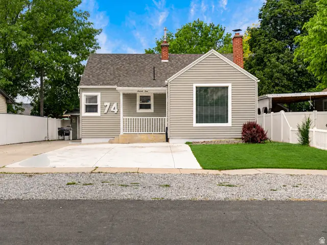74 S 300 E, Springville, UT 84663 - #2