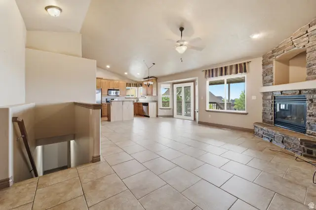 7063 S Rialto Way W, West Jordan, UT 84081 - #2