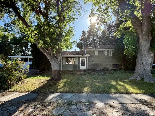 4220 S Mackay St, Taylorsville, UT 84123 - #1