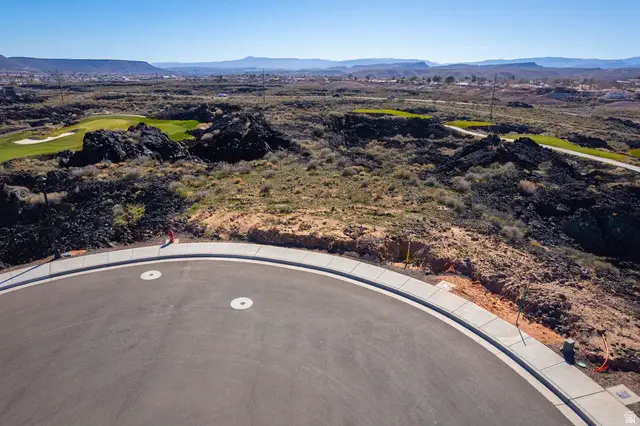 2437 Black Point Cir #28, Santa Clara, UT 84765 - #3