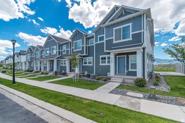 9399 N Vernham Ln, Eagle Mountain, UT 84005 - #3
