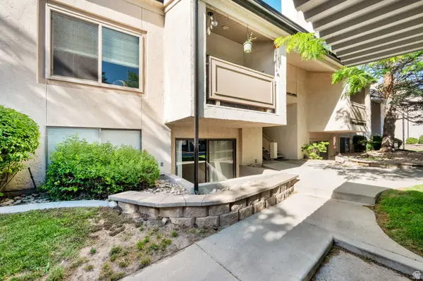 955 E Creek Hill Ln #10, Midvale, UT 84047