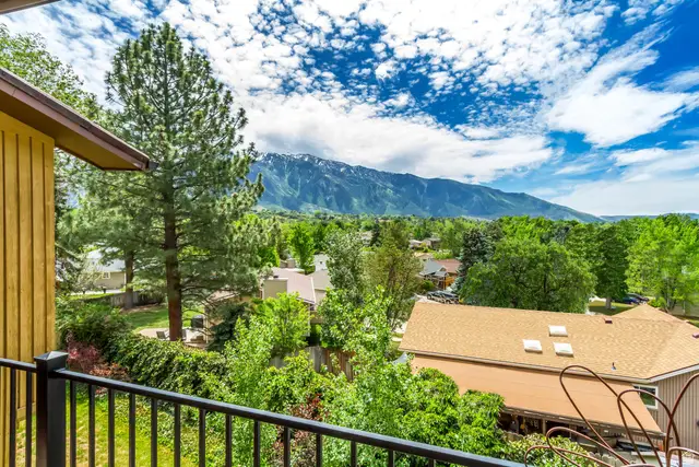 9083 S Double Down Ct, Sandy, UT 84093 - #3