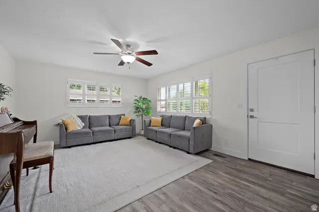 1122 E 1300 N, Layton, UT 84040 - #3